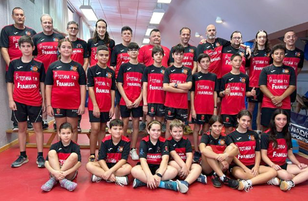 El Framusa Totana pone el broche de oro a la temporada con una jornada de convivencia